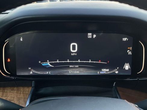 Used 2024 Jeep Grand Wagoneer L Series III image 15