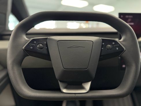 Used 2024 Tesla Cybertruck AWD Crew Cab image 17