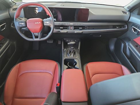 Certified 2025 Kia K4 GT-Line w/ GT-Line Premium Package image 3