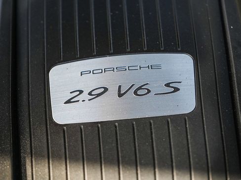 Used 2022 Porsche Macan S AWD/4WD image 27