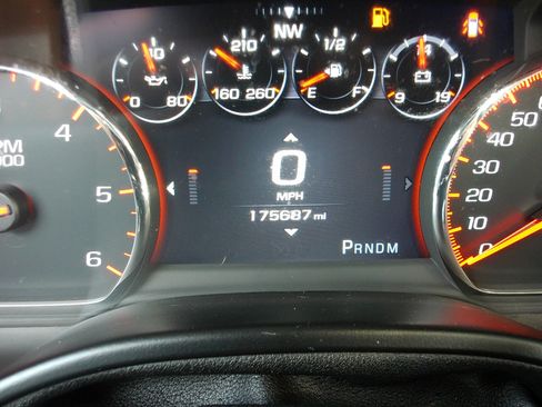 Used 2015 GMC Yukon XL Denali w/ Open Road Package RWD image 18