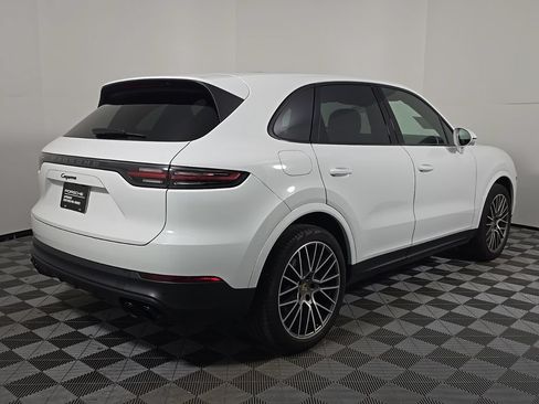 Certified 2023 Porsche Cayenne Platinum Edition AWD/4WD image 7