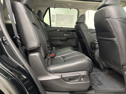 New 2025 Honda Pilot Touring image 25