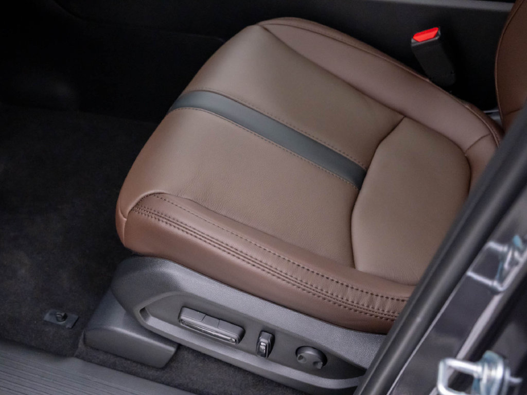 Certified 2026 Honda Pilot Touring image 16