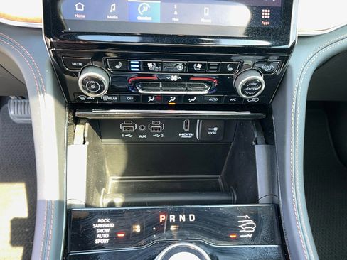 Used 2023 Jeep Grand Cherokee L Summit image 20