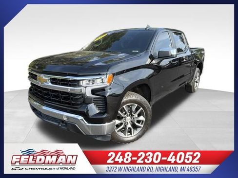 Used 2025 Chevrolet Silverado 1500 LT AWD/4WD image 1