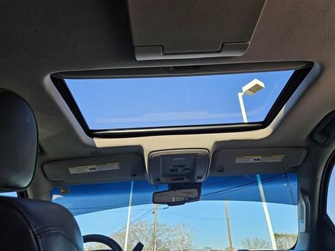 Used 2018 GMC Yukon Denali w/ Open Road Package image 18