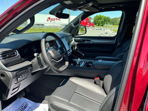 New 2026 Jeep Grand Wagoneer Limited AWD/4WD image 16
