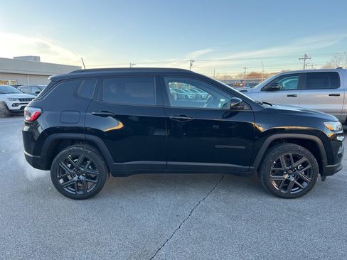 New 2026 Jeep Compass Limited image 8