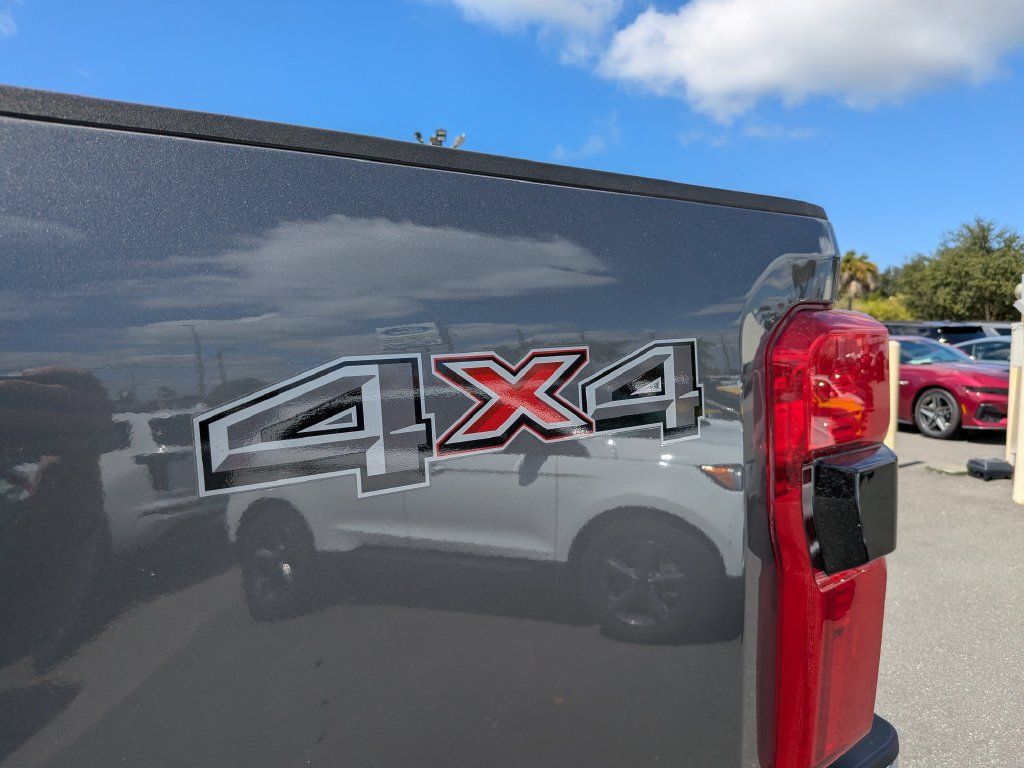 Used 2025 Ford F250 Lariat w/ Chrome Package AWD/4WD image 11