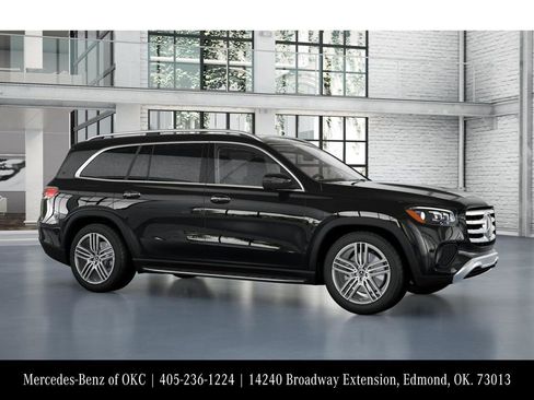 Used 2026 Mercedes-Benz GLS 450 GLS 450 image 13