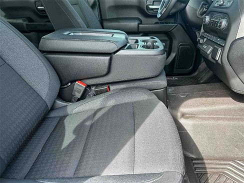 Certified 2024 Chevrolet Silverado 2500 Custom w/ Custom Value Package image 22