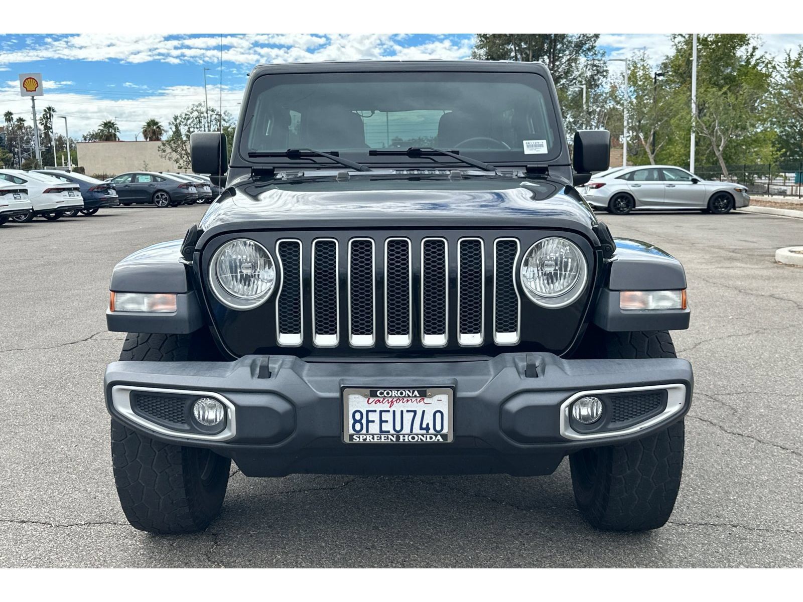 Used 2018 Jeep Wrangler Unlimited Sahara AWD/4WD image 9
