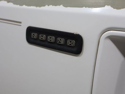 Used 2000 Ford Excursion XLT image 11