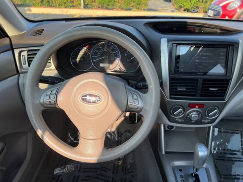 Used 2010 Subaru Forester 2.5X Premium w/ Popular Equipment Group 7B AWD/4WD image 32