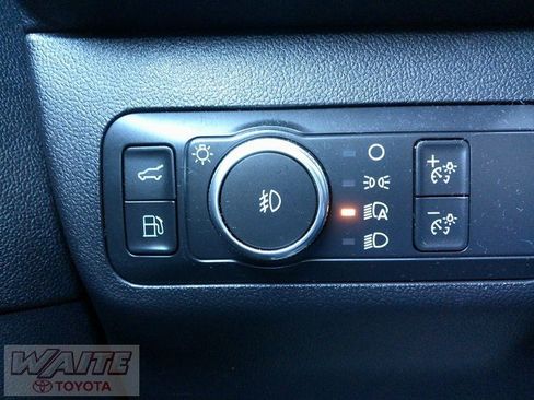 Used 2022 Ford Escape SEL w/ Technology Package image 20