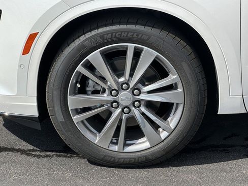 New 2025 Cadillac XT6 Premium Luxury w/ Technology Package image 5