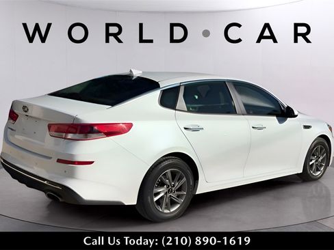 Used 2020 Kia Optima LX image 16