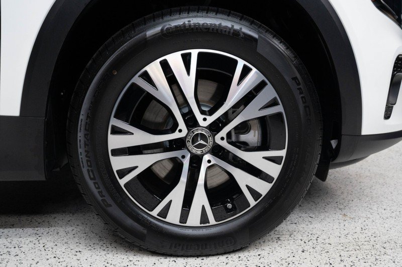 New 2026 Mercedes-Benz GLB 250 image 10