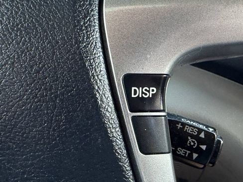 Used 2013 Toyota Highlander FWD image 29