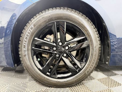 Used 2019 Toyota Corolla SE FWD image 22