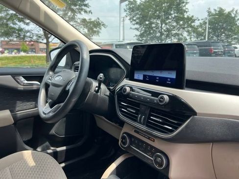 Used 2020 Ford Escape SE FWD image 32