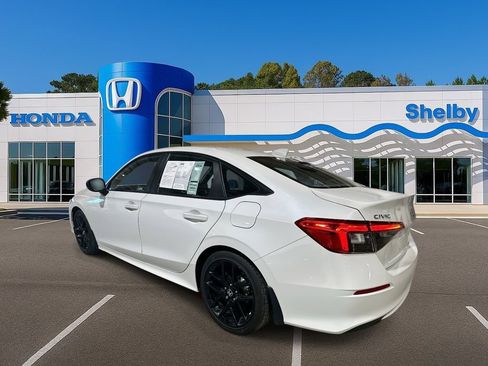 Used 2023 Honda Civic Sport image 6