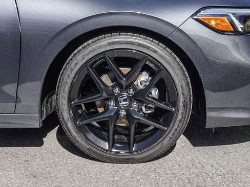 Used 2025 Honda Civic Sport image 10