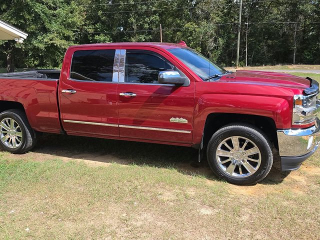 Used 2018 Chevrolet Silverado 1500 High Country AWD/4WD image 1
