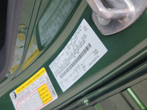 New 2025 Ford Bronco Base image 20