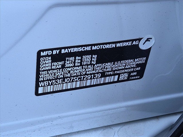 Certified 2025 BMW i7 xDrive60 AWD/4WD image 27