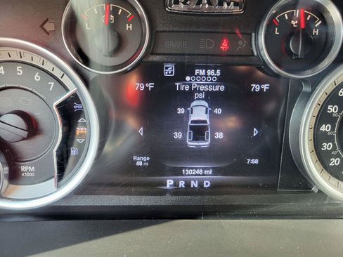 Used 2016 RAM 1500 Classic SLT w/ Luxury Group AWD/4WD image 8