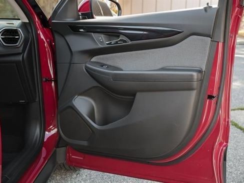 Used 2026 Chevrolet TrailBlazer LT w/ Driver Confidence Package image 36