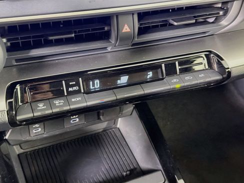 Used 2026 Toyota Prius LE FWD image 24