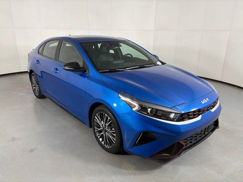 Used 2023 Kia Forte GT-Line FWD image 2