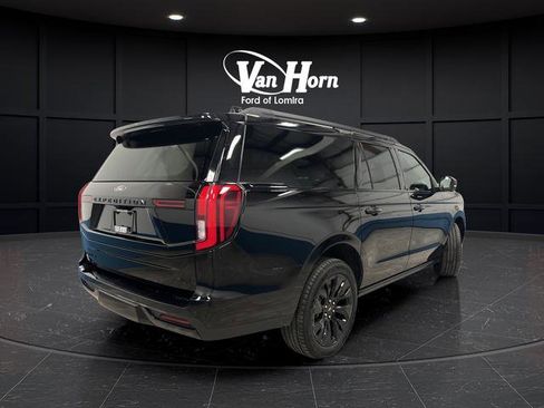 Used 2025 Ford Expedition Max Platinum w/ Stealth Appearance Package AWD/4WD image 7