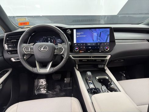 Used 2025 Lexus RX 350 Premium image 8