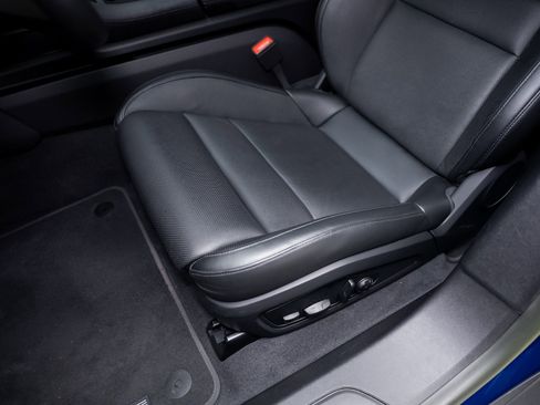 Used 2023 Porsche Taycan w/ Premium Package image 58