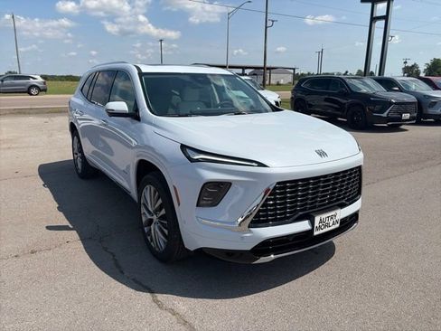 New 2026 Buick Enclave Avenir w/ Super Cruise Package FWD image 8