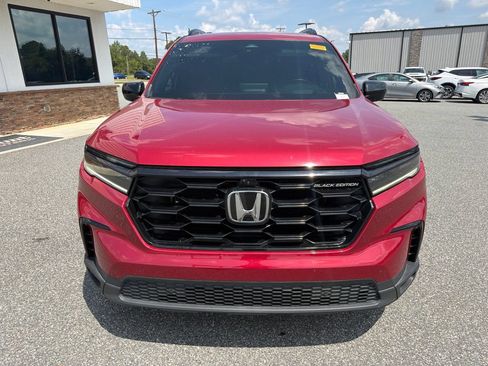 Used 2025 Honda Pilot Black Edition image 11