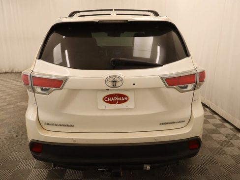 Used 2016 Toyota Highlander Limited w/ Driver Technology Package AWD/4WD image 5