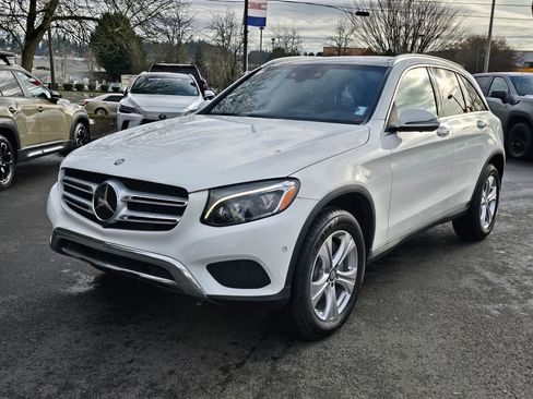 Used 2017 Mercedes-Benz GLC 300 4MATIC image 43
