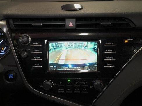 Certified 2018 Toyota Camry LE w/ Convenience Package FWD image 28