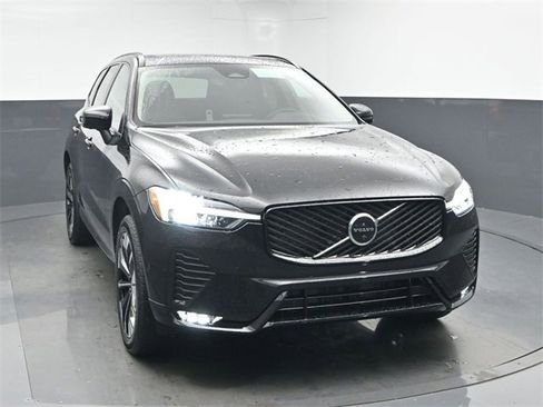 New 2026 Volvo XC60 B5 Plus w/ Protection Package Premier image 2