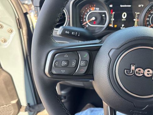 New 2026 Jeep Wrangler Unlimited Rubicon AWD/4WD image 23