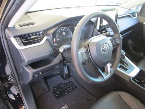 Used 2024 Toyota RAV4 XLE Premium FWD image 27