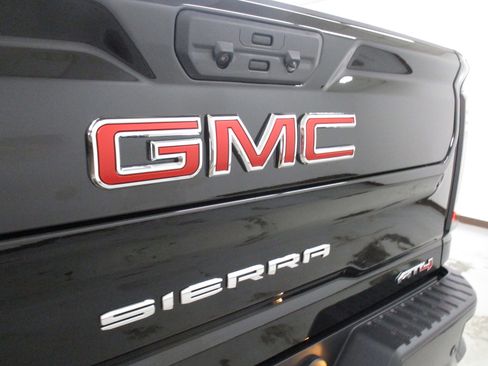 New 2026 GMC Sierra 2500 AT4 w/ AT4 Premium Plus Package AWD/4WD image 21