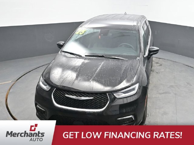 Used 2025 Chrysler Pacifica Select FWD image 34