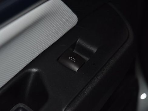 New 2026 Chevrolet Equinox EV LT image 43