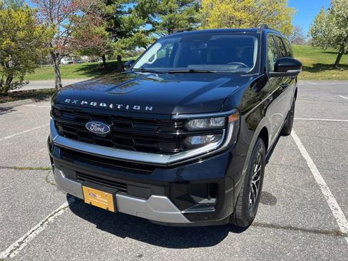 Used 2025 Ford Expedition Max Platinum AWD/4WD image 4